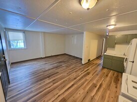 6137 Memorial Dr, Unit 7 in Lyndon, VT - Building Photo