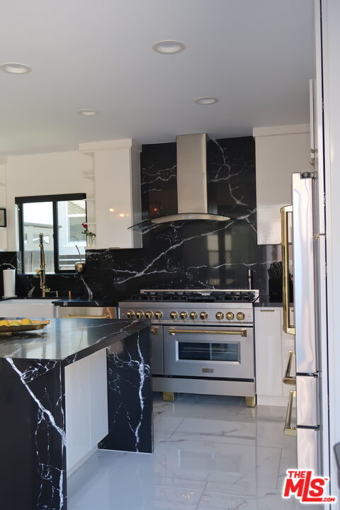 3845 Olympiad Dr in Los Angeles, CA - Building Photo - Building Photo