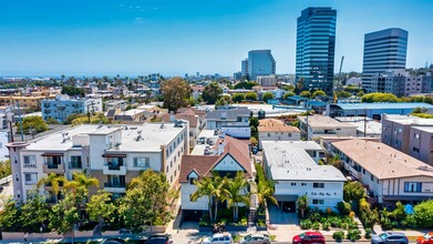 1251-1253 Brockton Ave in Los Angeles, CA - Building Photo - Building Photo