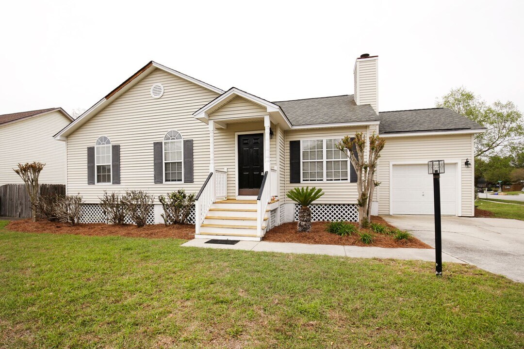 2363 Park Stone Dr in Charleston, SC - Building Photo