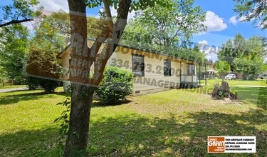 124 Emmons Dr in Dothan, AL - Building Photo - Building Photo