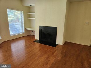 3916 Penderview Dr in Fairfax, VA - Building Photo - Building Photo