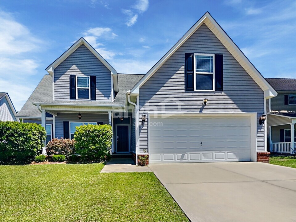 180 Cotillion Crescent in Summerville, SC - Building Photo