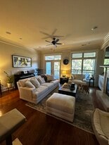 2471 Gatebury Cir in Chamblee, GA - Building Photo