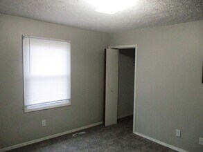 1503 Northbrook Dr in Normal, IL - Building Photo - Building Photo