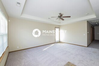 209 Palmer Ct in Pleasant Hill, MO - Building Photo - Building Photo