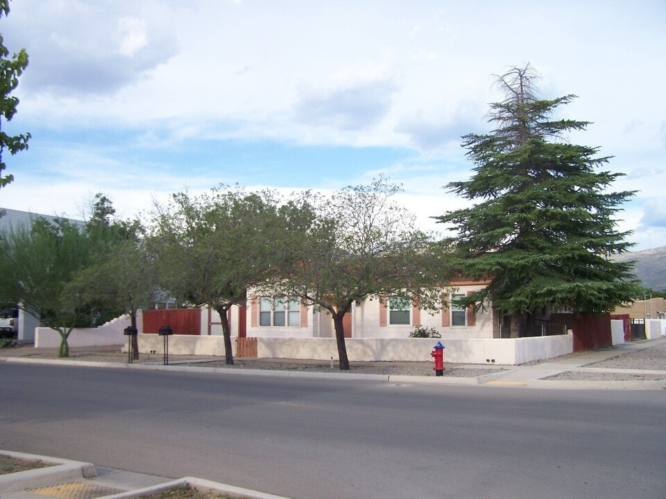 1400 Indiana Ave in Alamogordo, NM - Building Photo