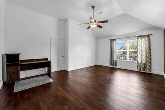 4422 Warwick Dr in Sugar Land, TX - Building Photo - Building Photo