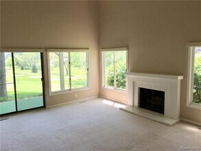 1829 Golf Ridge Dr in Bloomfield, MI - Building Photo - Building Photo