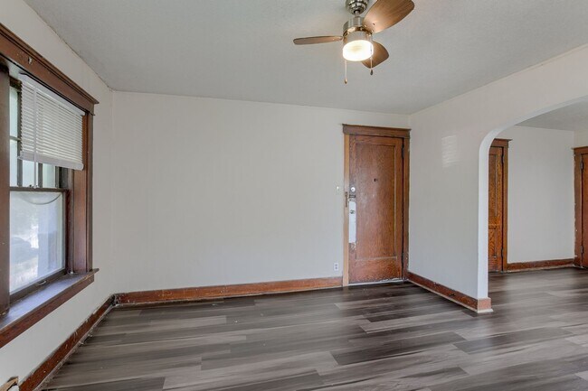 511 Prospect Ave-Unit -Unit 4 in Kansas City, MO - Building Photo - Building Photo