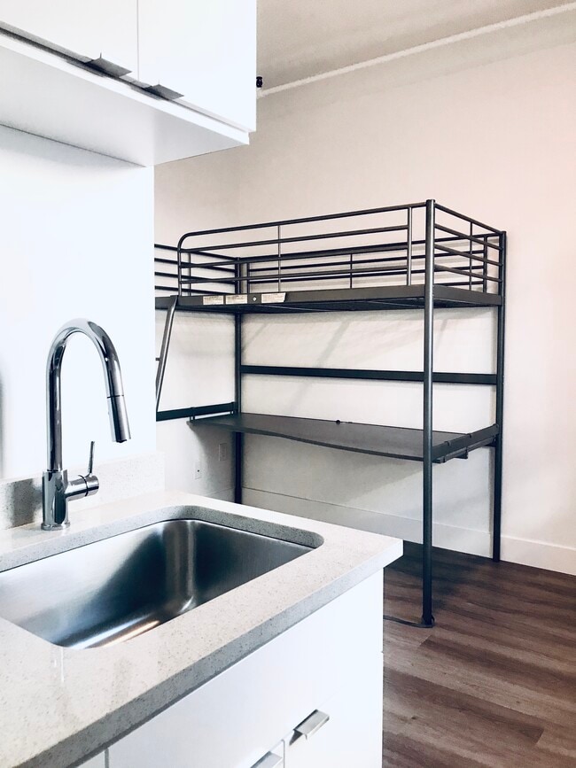 property at 116 W Hastings St