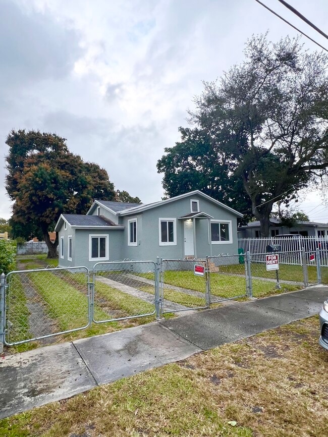 property at 3025 NW 32nd St