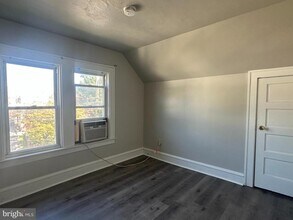 720 Clifton Ave in Collingdale, PA - Building Photo - Building Photo