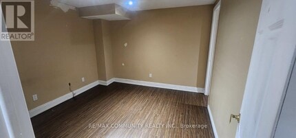 5 Turtledove Grove in Toronto, ON - Building Photo - Building Photo