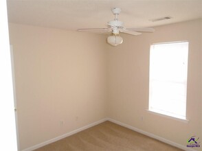 120 Chadwyck Cir in Bonaire, GA - Building Photo - Building Photo