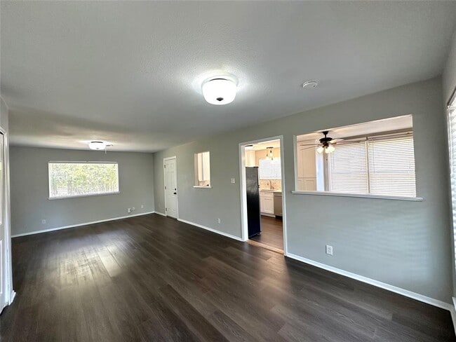 8302 Briarwood Ln in Austin, TX - Building Photo - Building Photo