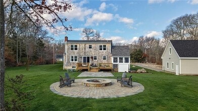 140I Long Hwy in Little Compton, RI - Building Photo - Building Photo