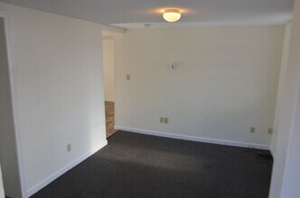 15-17-17 Peru St in Burlington, VT - Building Photo - Building Photo