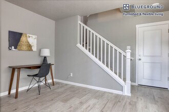 7016 SE Frasier Ln in Hillsboro, OR - Building Photo - Building Photo