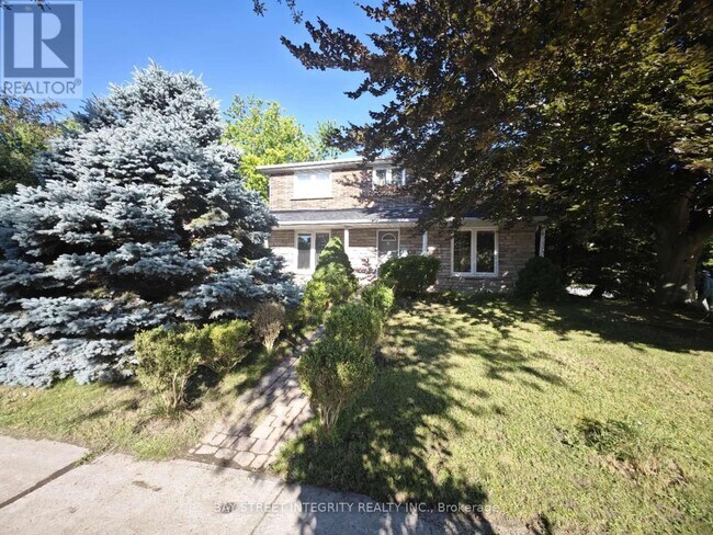40 Deerford Rd in Toronto, ON - Building Photo - Building Photo