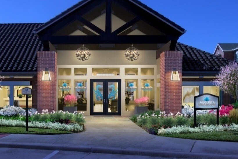 Augusta Meadows in Tomball, TX - Building Photo