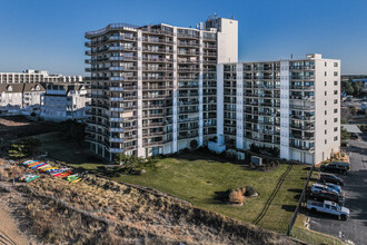 Seagate Colony in Virginia Beach, VA - Building Photo - Primary Photo