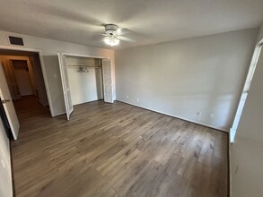 2137 Branard St in Houston, TX - Building Photo - Building Photo