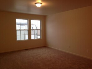 8408 Walnut Hill in Dexter, MI - Building Photo - Building Photo