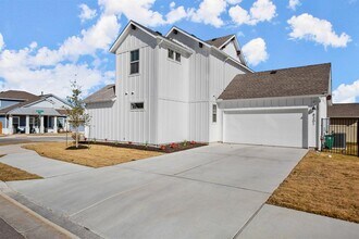 8301 Orizzonte St in Austin, TX - Building Photo - Building Photo