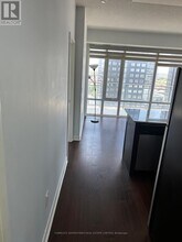 360-1360 Square One Dr in Mississauga, ON - Building Photo - Building Photo
