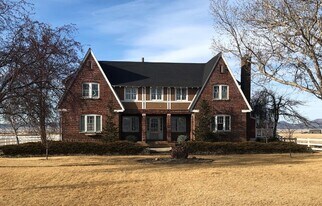 2470 York Rd in Helena, MT - Building Photo