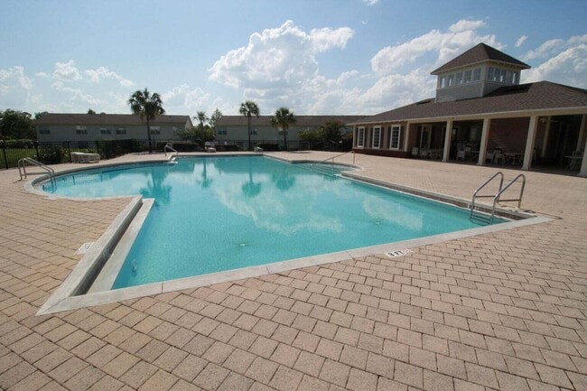 734 Majestic Dr in Crestview, FL - Building Photo - Building Photo