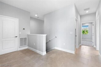 2318 Sawyers Hill Rd in Naples, FL - Building Photo - Building Photo
