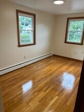 46 Federal Cir, Unit #2 in New Britain, CT - Foto de edificio - Building Photo