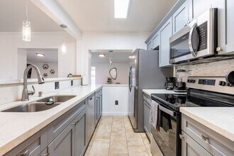 7313 SW 16th Terrace in Miami, FL - Building Photo - Building Photo