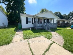 2417 Robbins St in High Point, NC - Building Photo - Building Photo