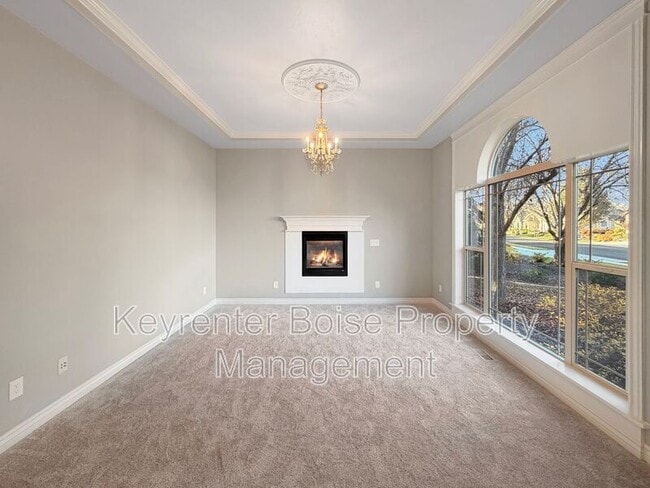 1141 E Crowne Pointe Dr in Eagle, ID - Building Photo - Building Photo