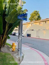 19872 Inverness Ln in Huntington Beach, CA - Building Photo - Building Photo
