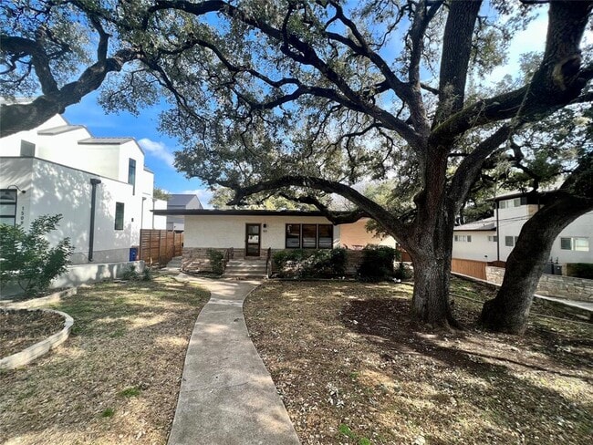 1511 Chelsea Ln in Austin, TX - Building Photo - Building Photo