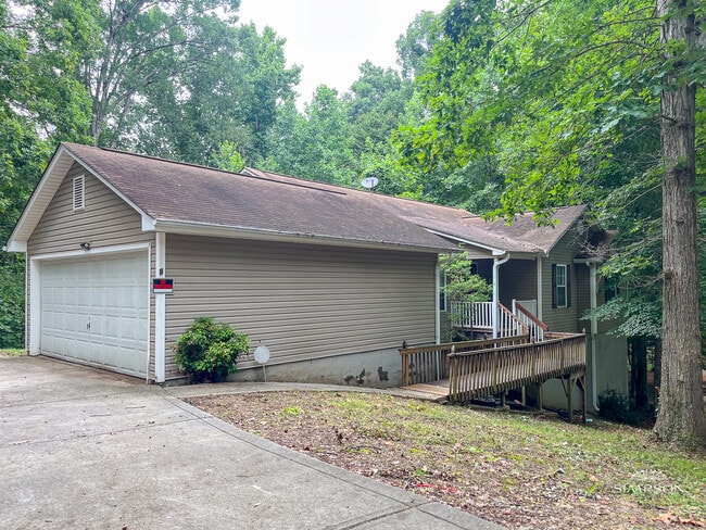 6238 King George Dr in Charlotte, NC - Building Photo - Building Photo