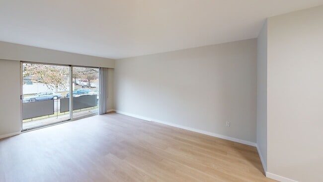 8735 Selkirk in Vancouver, BC - Building Photo - Building Photo