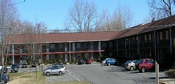 Crestwood Apartments