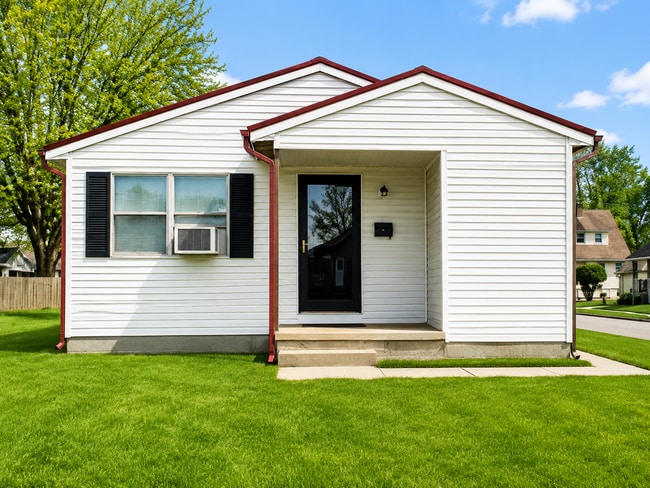 property at 270 Everett Ave