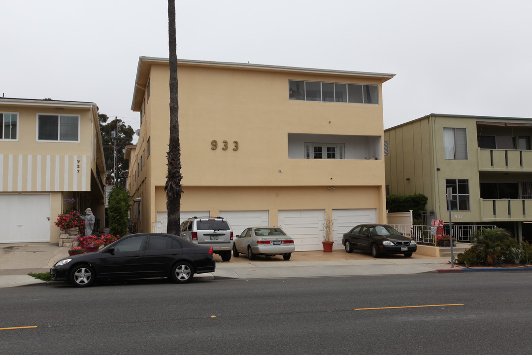 933 6th St in Santa Monica, CA - Building Photo