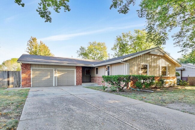 property at 8002 E Morningside St