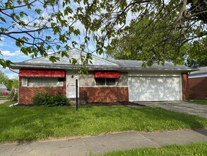 4047 Burton St in Inkster, MI - Building Photo - Building Photo
