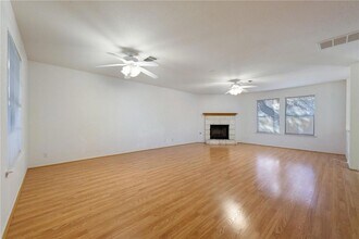 102 Presidio Dr in Leander, TX - Building Photo - Building Photo