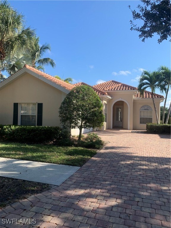 property at 2736 Island Pond Ln
