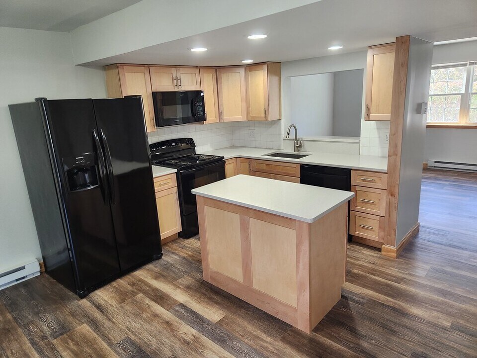 323 W 31st St in Huntingdon, PA - Building Photo
