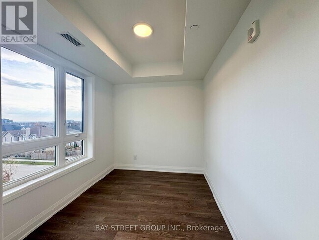 3250 Carding Mill Trail in Oakville, ON - Building Photo - Building Photo